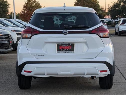 2025 Nissan Kicks S