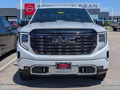 White Frost Tricoat 2025 GMC Sierra 1500 Denali Ultimate