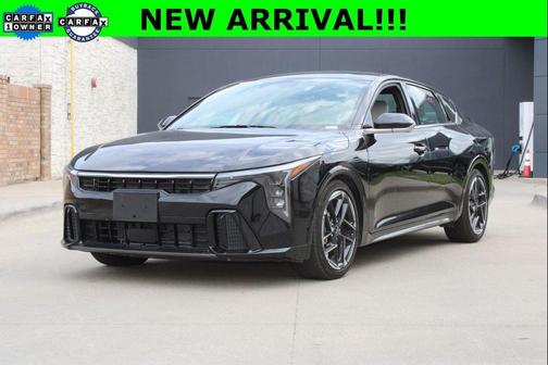 Aurora Black Pearl 2025 Kia K4 GT-Line