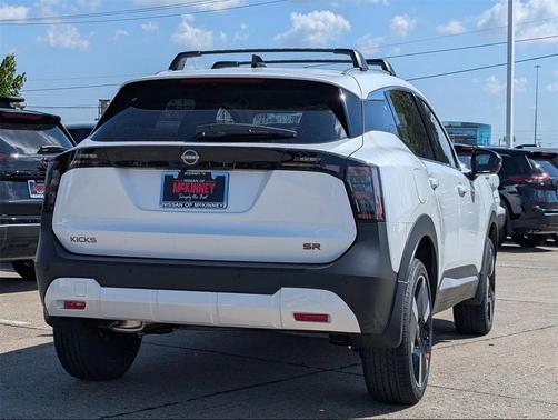 2026 Nissan Kicks SR