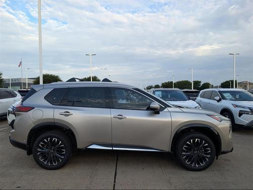 2025 Nissan Rogue Platinum