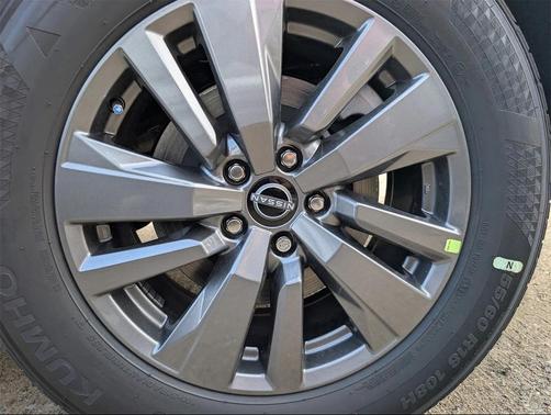 2025 Nissan Pathfinder SV FWD