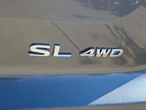 2025 Nissan Pathfinder SL 4WD