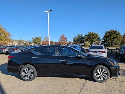2025 Nissan Altima S FWD