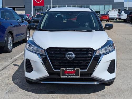 2025 Nissan Kicks S