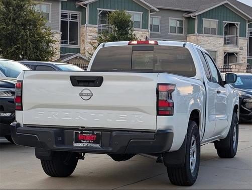 2025 Nissan Frontier S