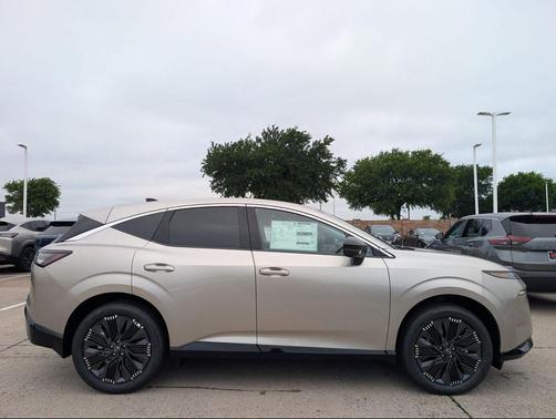 Champagne Silver Metallic 2026 Nissan Murano Platinum