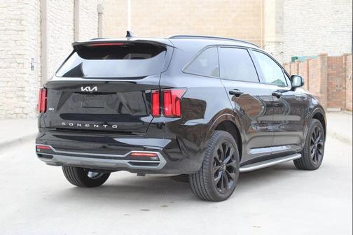 2022 Kia Sorento SX