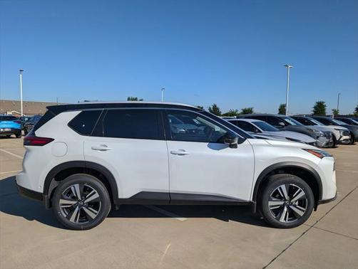 2025 Nissan Rogue SL