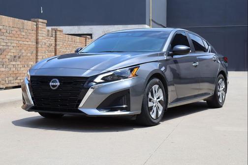 Gun Metallic 2025 Nissan Altima S FWD
