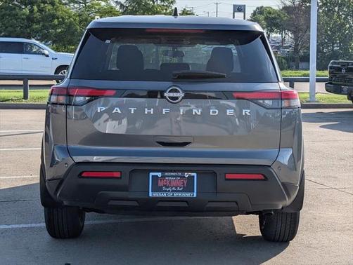 2025 Nissan Pathfinder S FWD