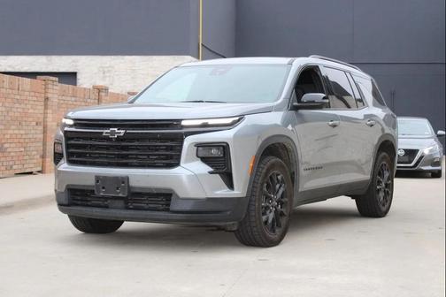 2024 Chevrolet Traverse LT