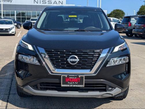 Super Black 2023 Nissan Rogue SV