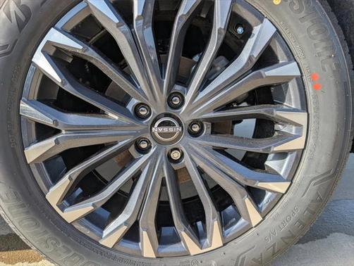 2025 Nissan Rogue Platinum