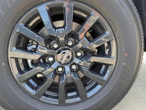 2025 Nissan Armada SV 2WD