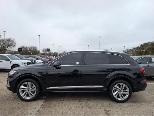 2021 Audi Q7 45 Premium Plus