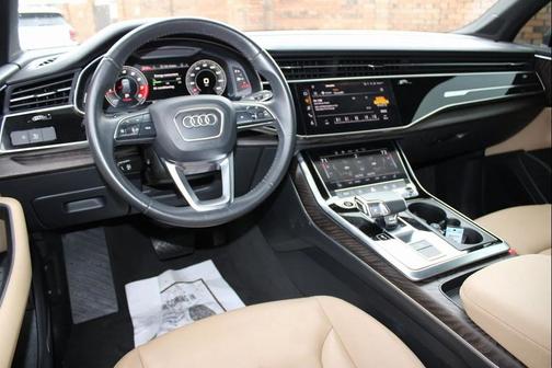2021 Audi Q7 45 Premium Plus
