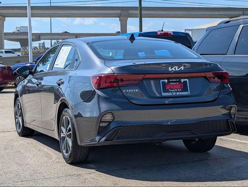 Gravity Gray 2024 Kia Forte LXS