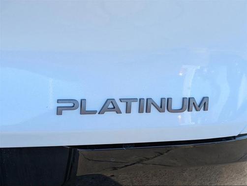 2025 Nissan Murano Platinum