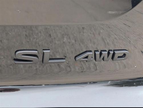 2025 Nissan Pathfinder SL 4WD