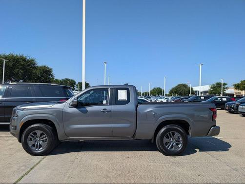Gun Metallic 2025 Nissan Frontier SV