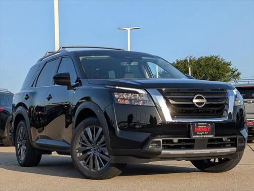 2025 Nissan Pathfinder SL FWD