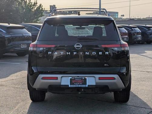 2025 Nissan Pathfinder SL FWD