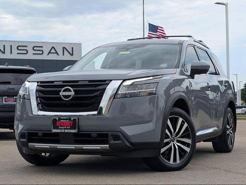 Boulder Gray 2024 Nissan Pathfinder Platinum FWD