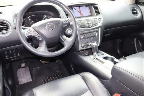 Gun Metallic 2018 Nissan Pathfinder SL