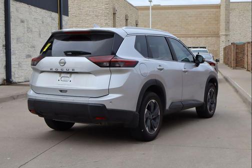 Brilliant Silver Metallic 2025 Nissan Rogue SV