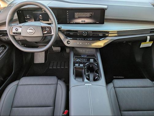 Everest White Pearl Tricoat/Super Black 2026 Nissan Murano Platinum