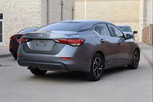 Gun Metallic 2024 Nissan Sentra SV