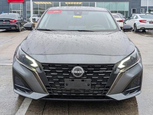 2023 Nissan Altima SR VC-Turbo FWD