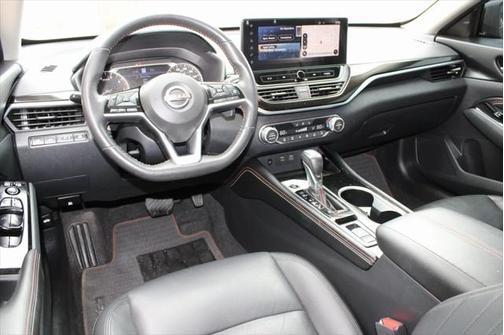 2023 Nissan Altima SR VC-Turbo FWD
