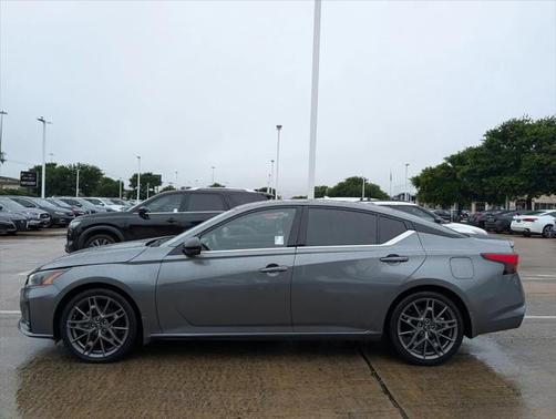 2023 Nissan Altima SR VC-Turbo FWD