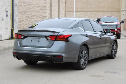 2023 Nissan Altima SR VC-Turbo FWD