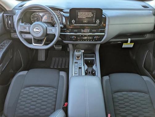 2025 Nissan Pathfinder SV FWD