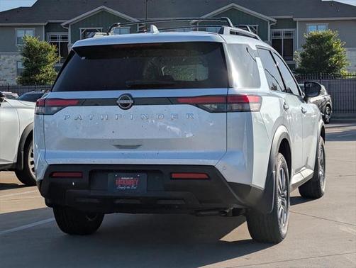 2025 Nissan Pathfinder SV FWD