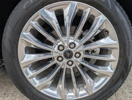2020 Ford Edge Titanium