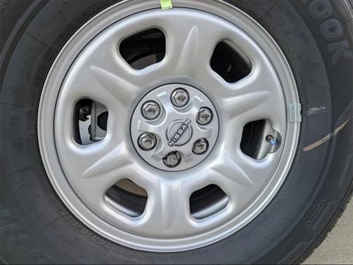 2025 Nissan Frontier S