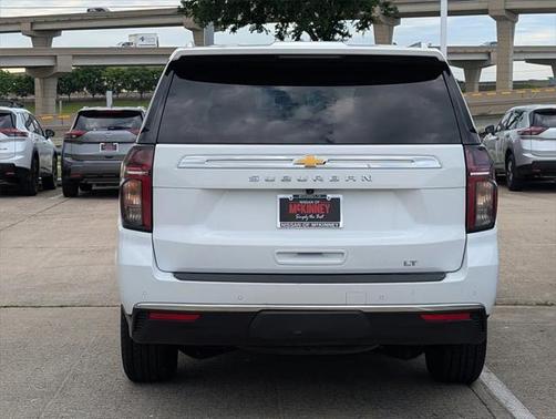 2023 Chevrolet Suburban LT