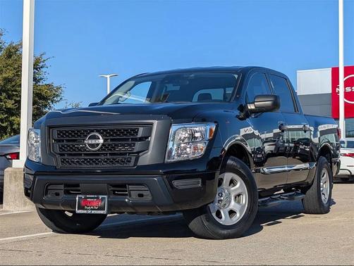 2023 Nissan Titan S