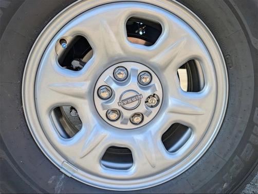 2025 Nissan Frontier S
