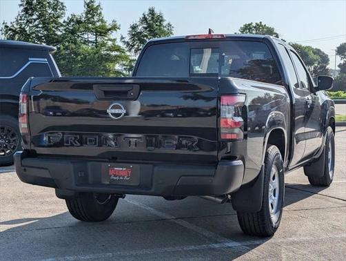 2025 Nissan Frontier S