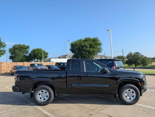 2025 Nissan Frontier S