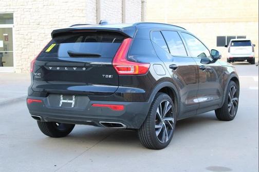 2020 Volvo XC40 T5 R-Design
