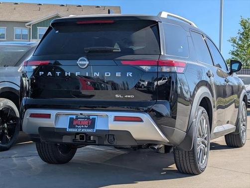 2025 Nissan Pathfinder SL 4WD