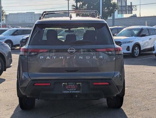 2025 Nissan Pathfinder SV FWD