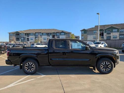 2025 Nissan Frontier SL