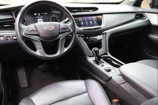 Stellar Black Metallic 2020 Cadillac XT5 Premium Luxury